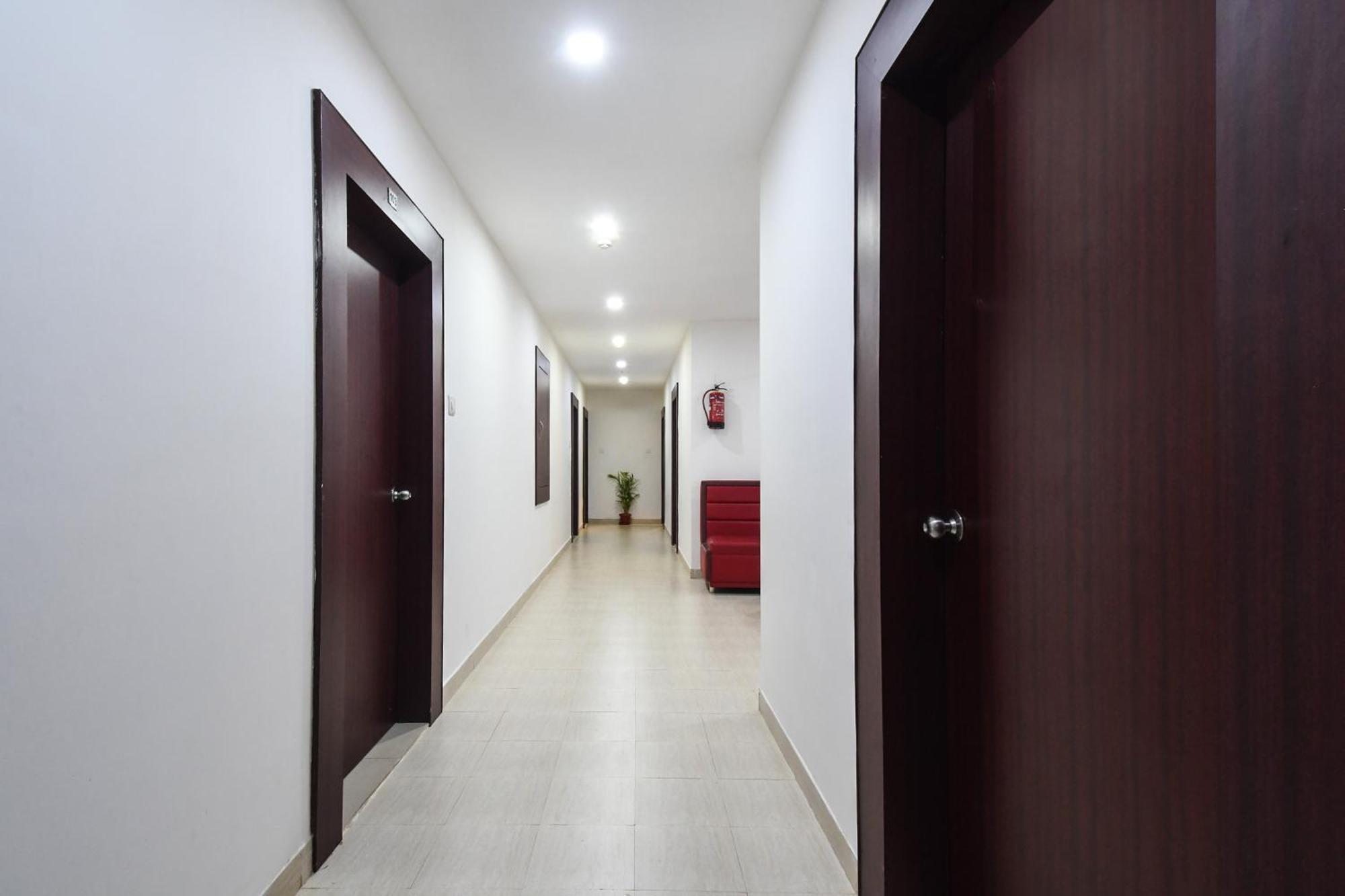 Super Townhouse Best Inn Khandagiri Dış mekan fotoğraf